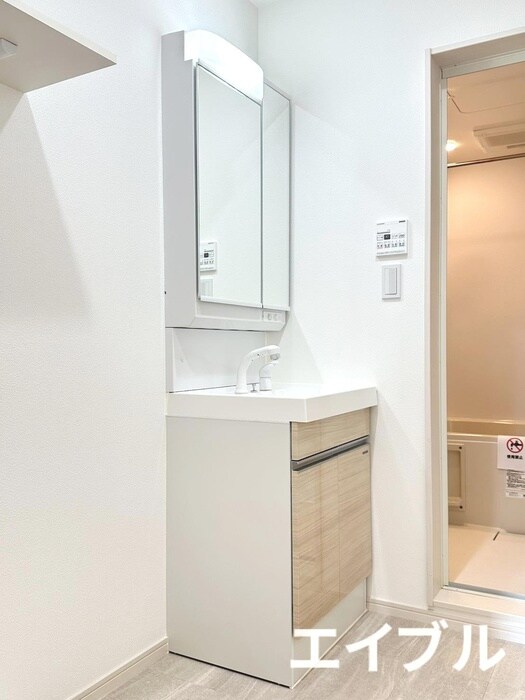 物件内観写真9　(洗面)