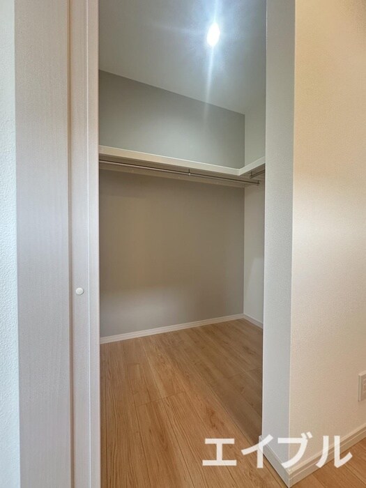 物件内観写真11　(収納)