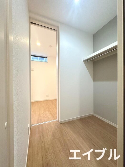 物件内観写真11　(収納)