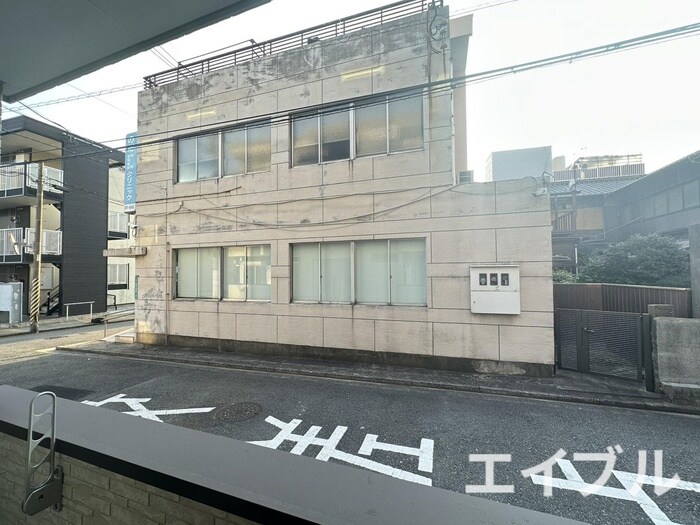 物件内観写真15　(室内からの展望)