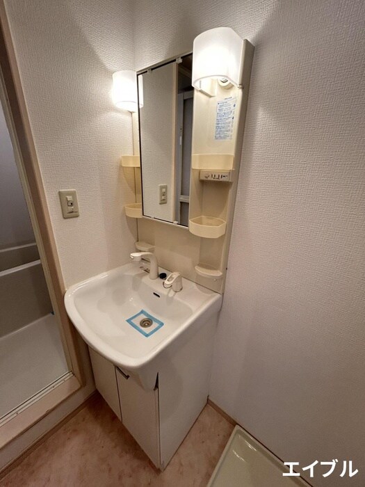 物件内観写真8　(洗面)