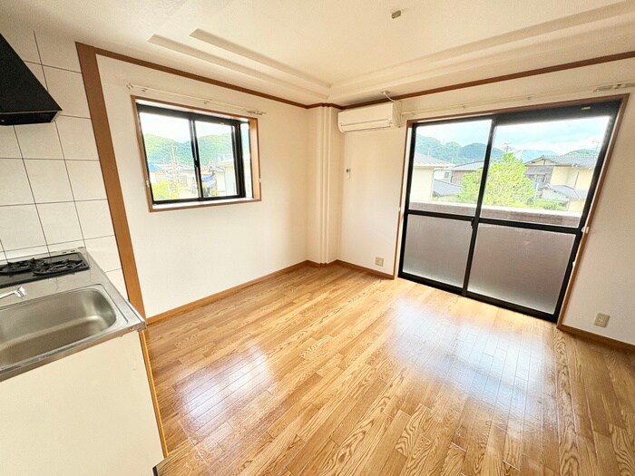 物件内観写真8　(居室)