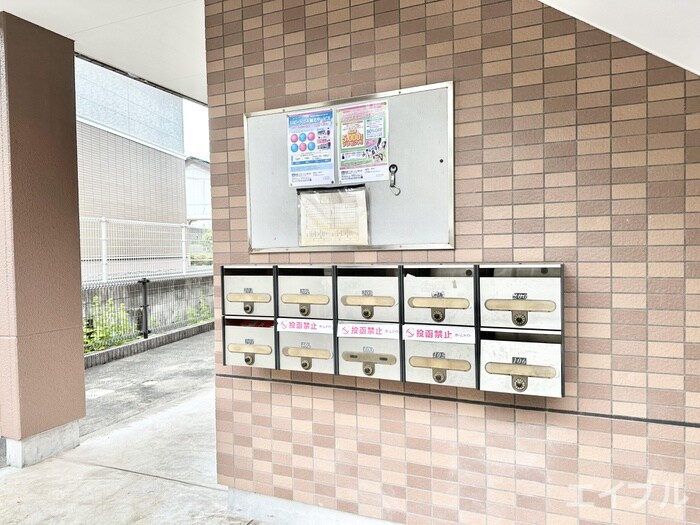 物件外観写真4　(建物設備)