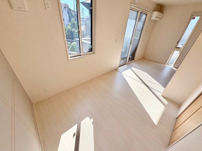 物件内観写真6　(居室)