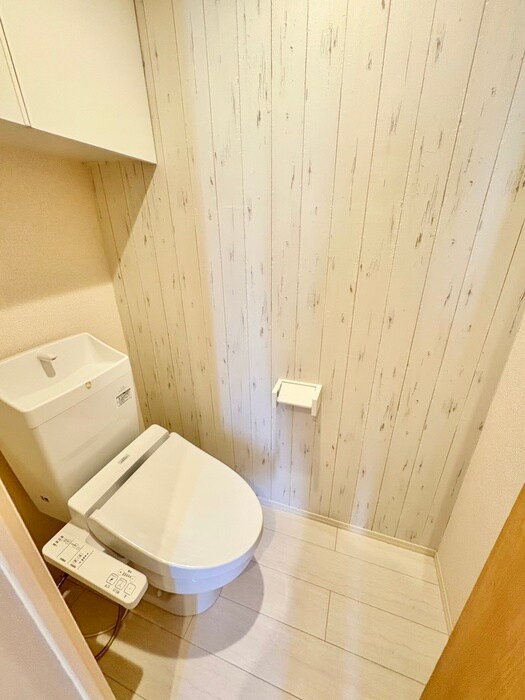 物件内観写真8　(トイレ)