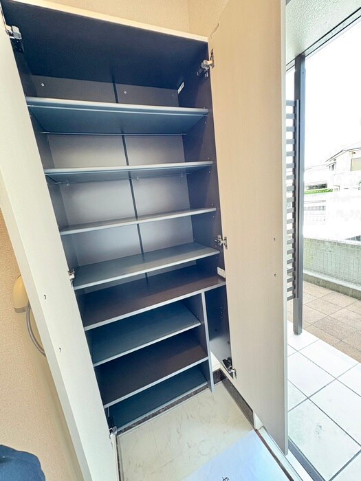 物件内観写真16　(靴箱)