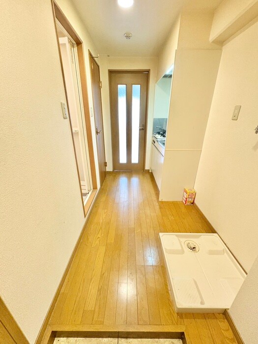 物件内観写真18　(廊下)