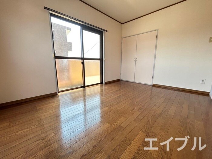 物件内観写真9　(居室)