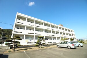 サンフラッツマンション外観写真