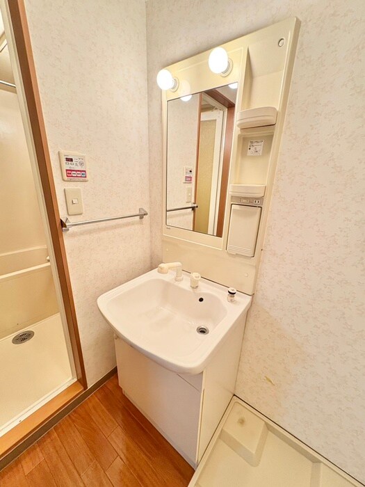 物件内観写真12　(洗面)