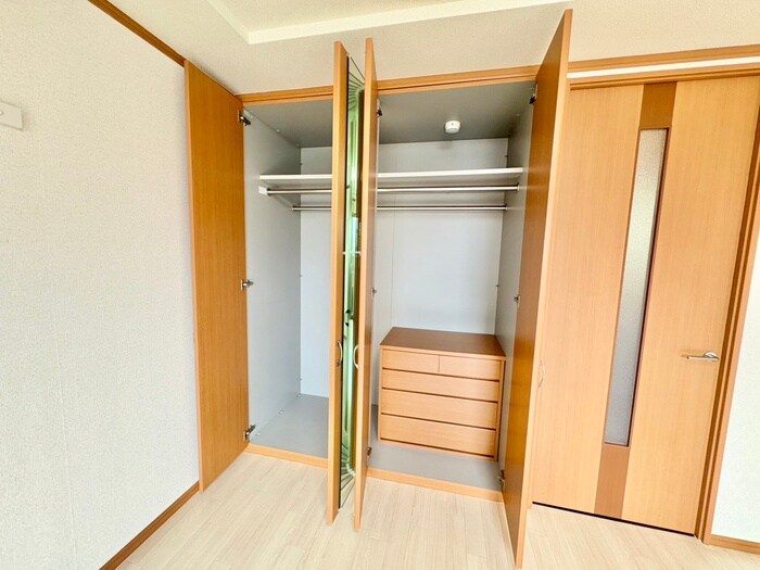 物件内観写真13　(収納)