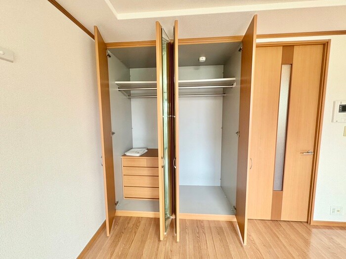 物件内観写真13　(収納)