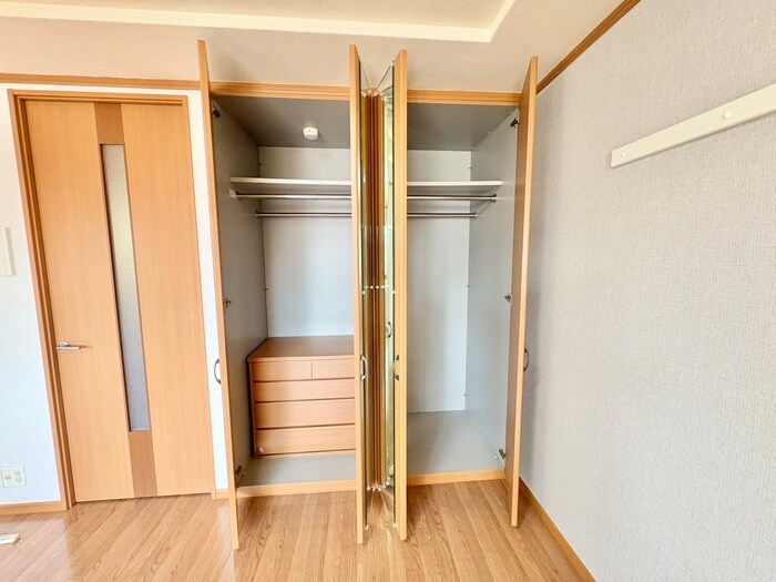 物件内観写真14　(収納)