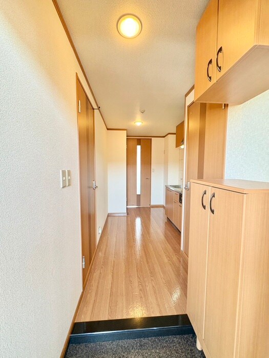 物件内観写真19　(廊下)