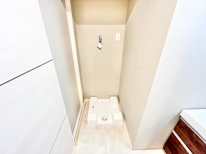 物件内観写真8　(洗濯機置場)