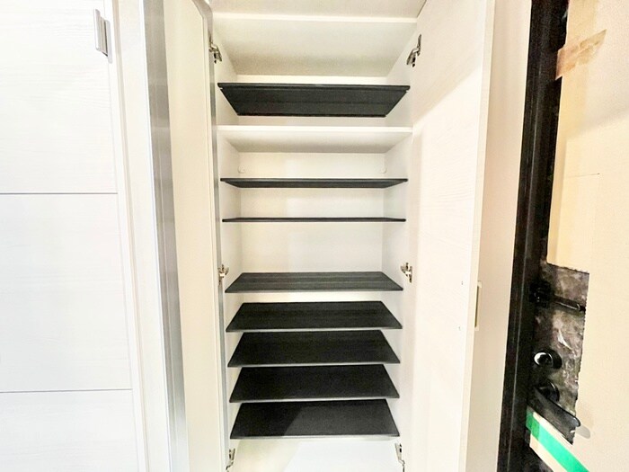物件内観写真10　(収納)