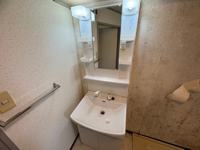 物件内観写真11　(洗面)