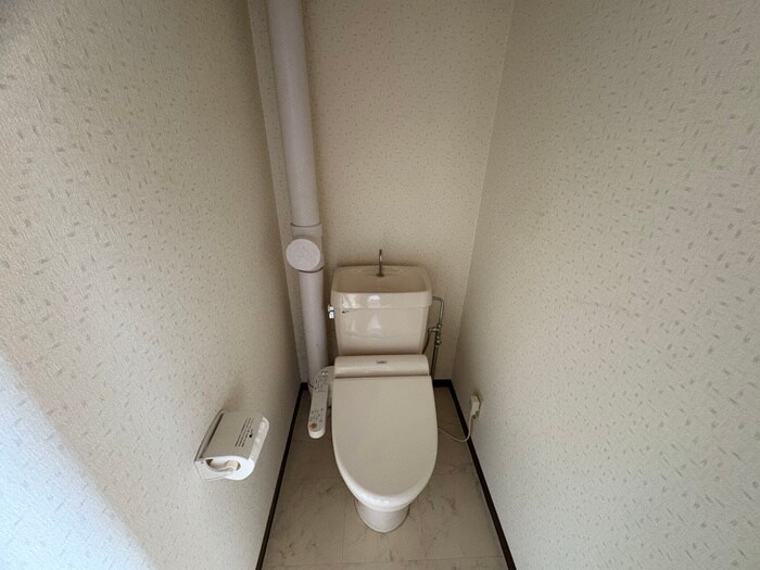 物件内観写真14　(トイレ)