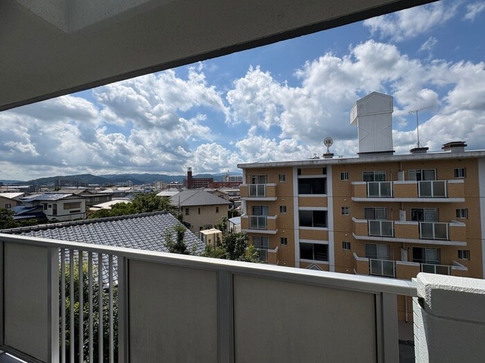 物件内観写真22　(室内からの展望)