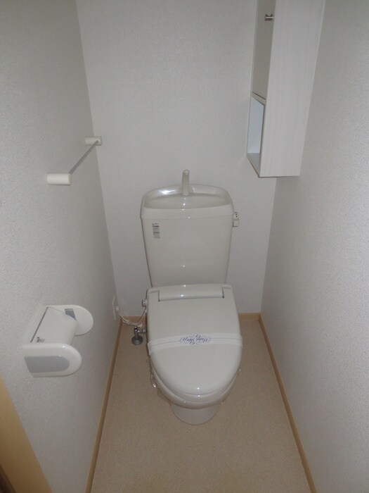 物件内観写真12　(トイレ)