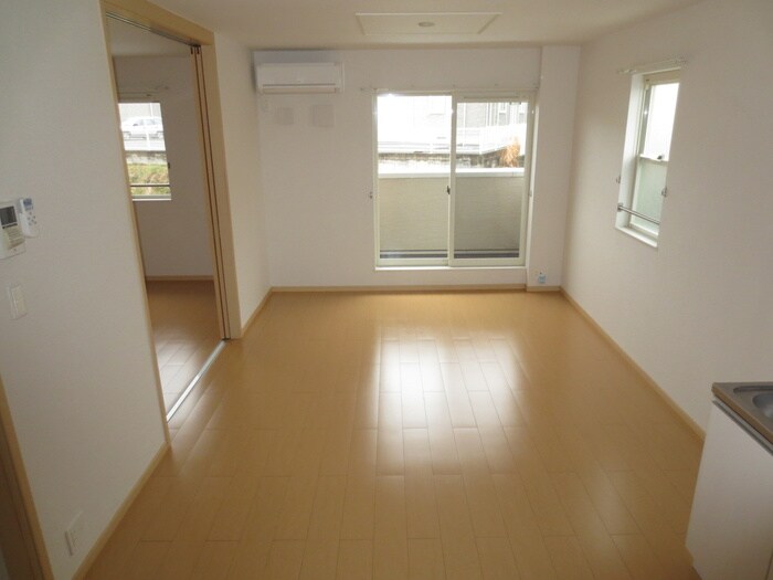 物件内観写真13　(居室)