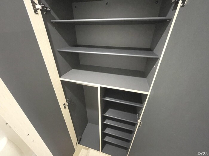 物件内観写真13　(靴箱)