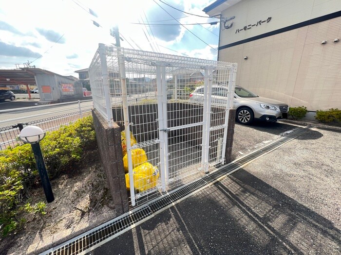 物件外観写真4　(建物設備)