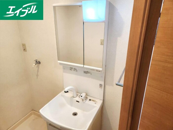 物件内観写真11　(洗面)