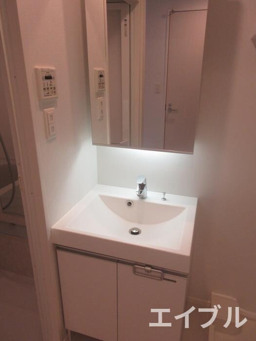 物件内観写真12　(洗面)