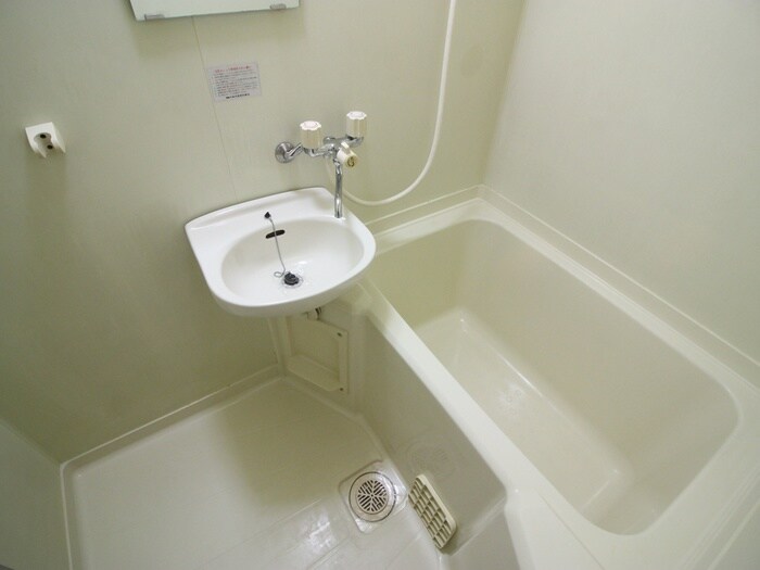 物件内観写真10　(バス／シャワールーム等)