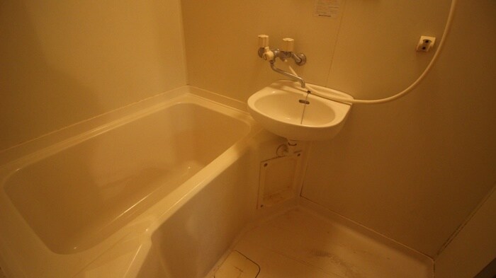 物件内観写真10　(バス／シャワールーム等)