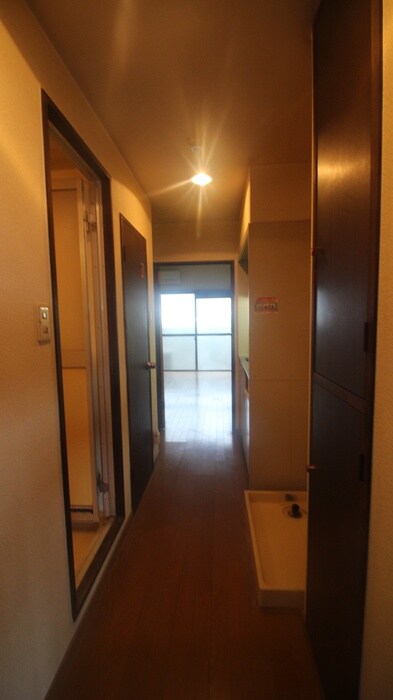 物件内観写真15　(廊下)