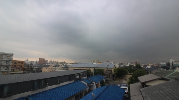 物件内観写真19　(室内からの展望)