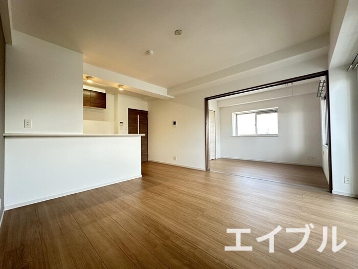 物件内観写真3　(居室)