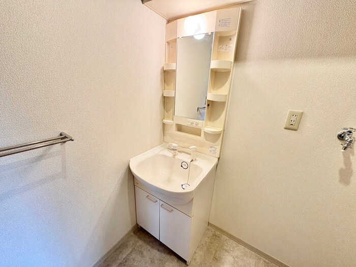 物件内観写真10　(洗面)