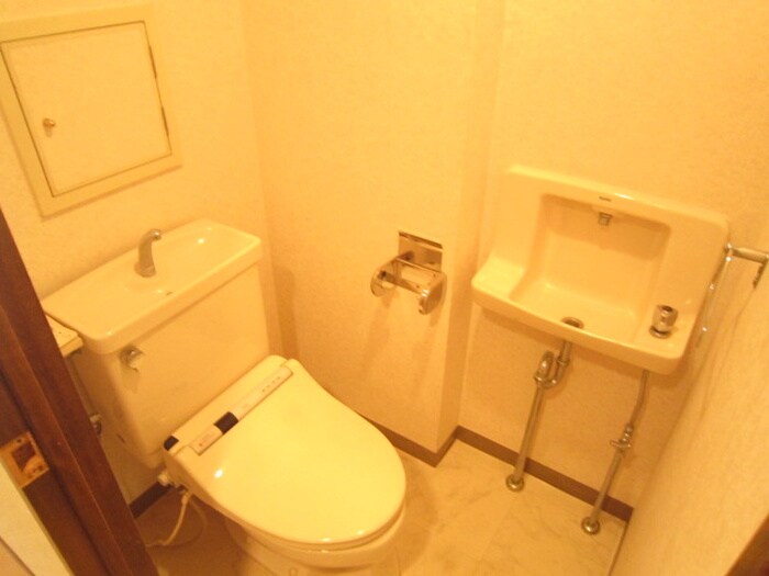 物件内観写真9　(トイレ)