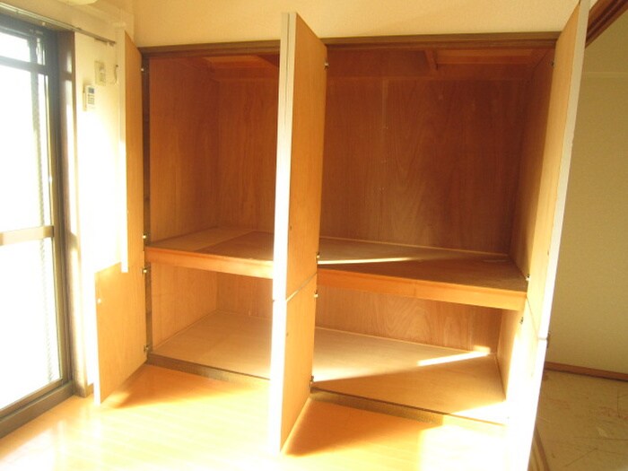 物件内観写真13　(収納)