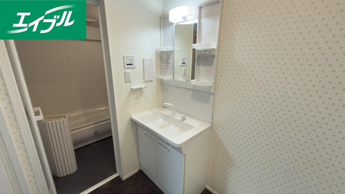 物件内観写真11　(洗面)