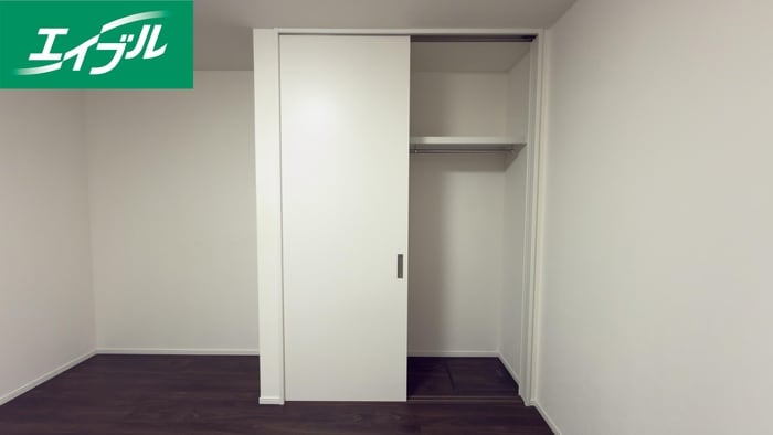 物件内観写真12　(収納)