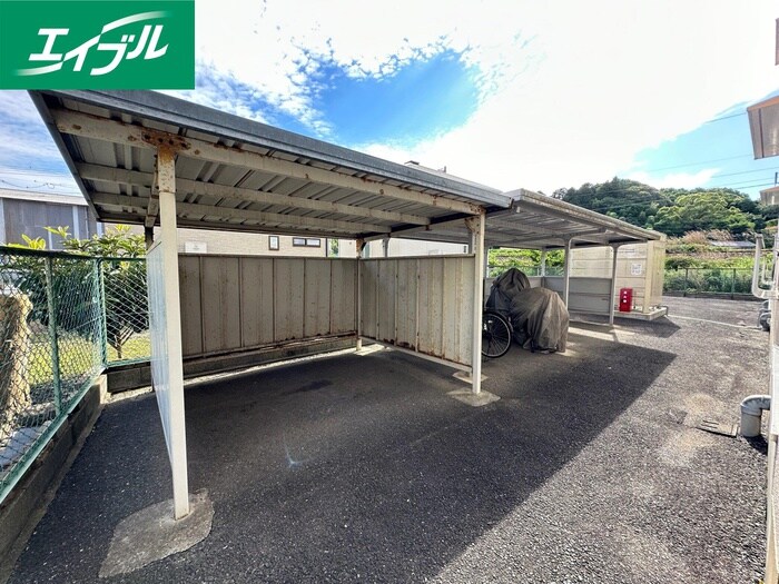 物件外観写真3　(駐輪場)