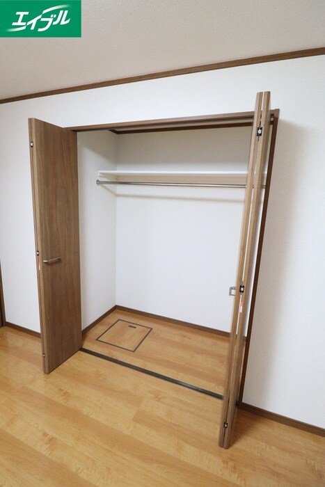 物件内観写真14　(収納)