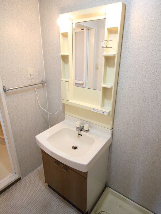 物件内観写真8　(洗面)