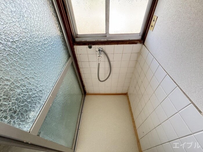 物件内観写真11　(洗濯機置場)