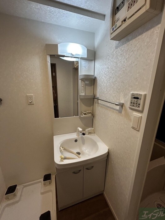 物件内観写真11　(洗面)