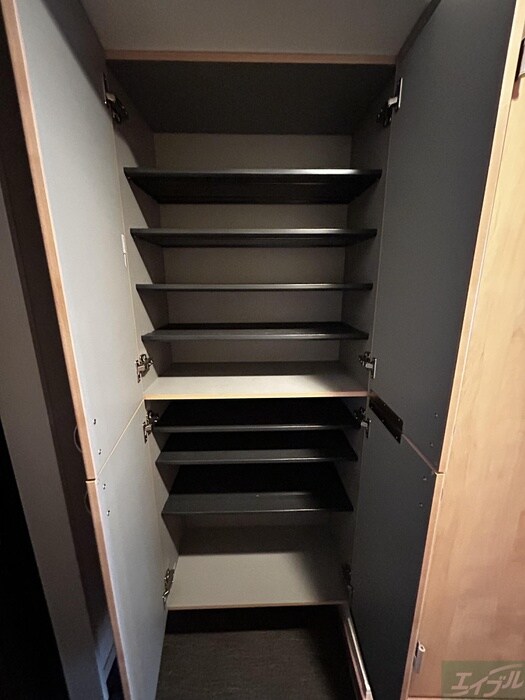 物件内観写真15　(靴箱)