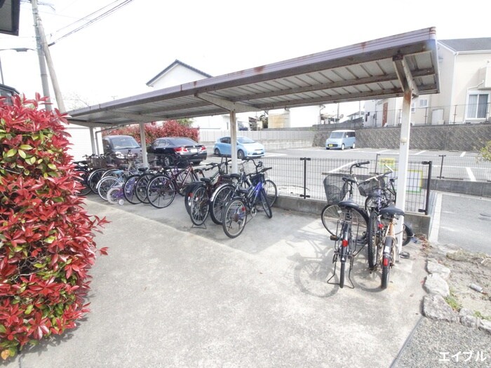 物件外観写真5　(駐輪場)
