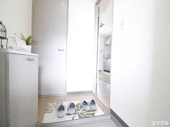 物件内観写真14　(玄関)