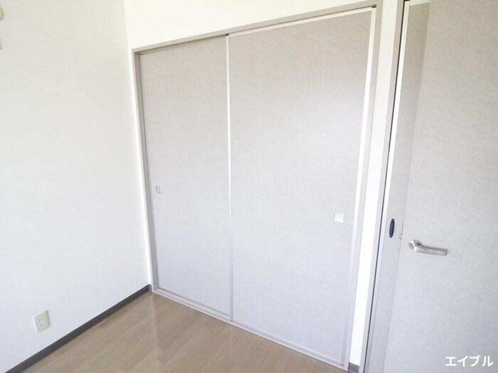 物件内観写真16　(収納)