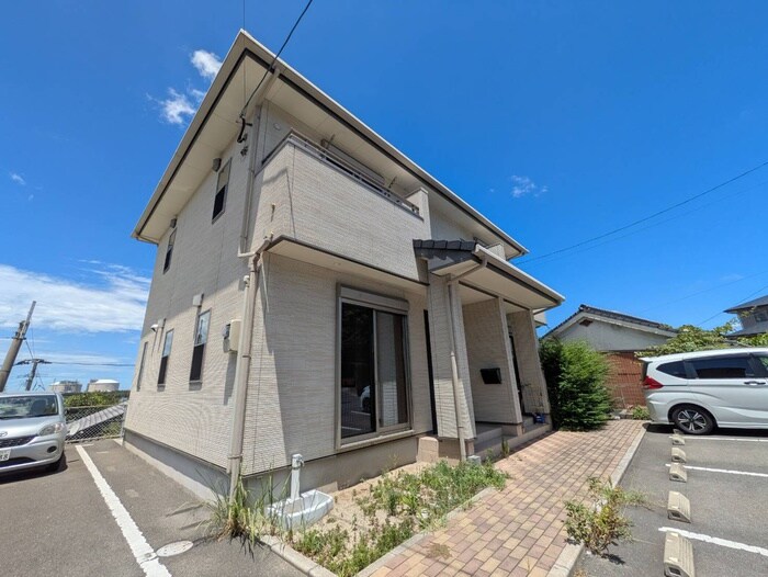 物件外観写真1　(外観写真)