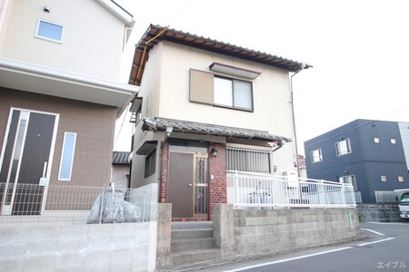 向新町２丁目貸家外観写真